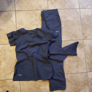 Grey's anatomy scrub set. Dark gray color.